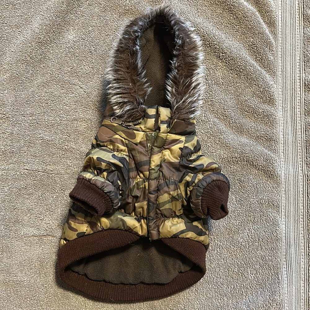 **3/$15** Pet Life hooded camouflage dog coat size small - Picture 3 of 11